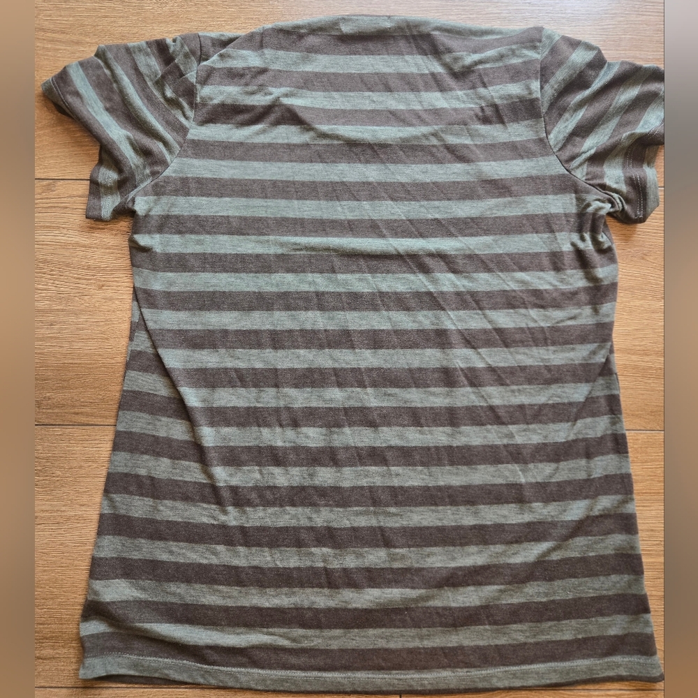 MAURICES Striped Short Sleeve Graphic Tee Gold Foil Accent Top Plus 14W 0X - Picture 5 of 9